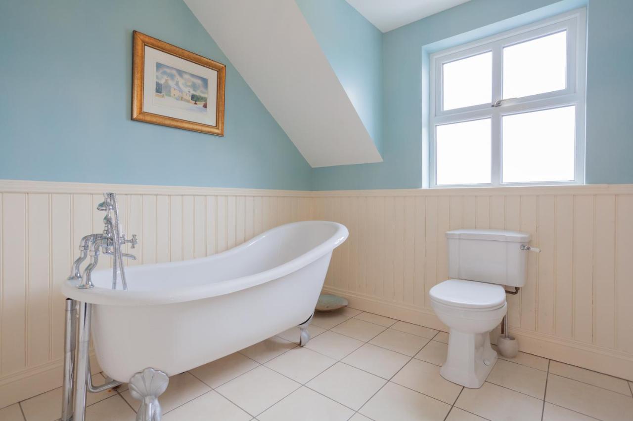 Beautiful Mountain Views & Private Hot Tub Villa Kilcoo Eksteriør bilde