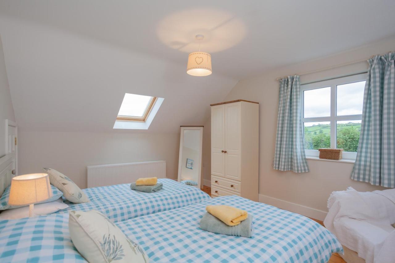 Beautiful Mountain Views & Private Hot Tub Villa Kilcoo Eksteriør bilde