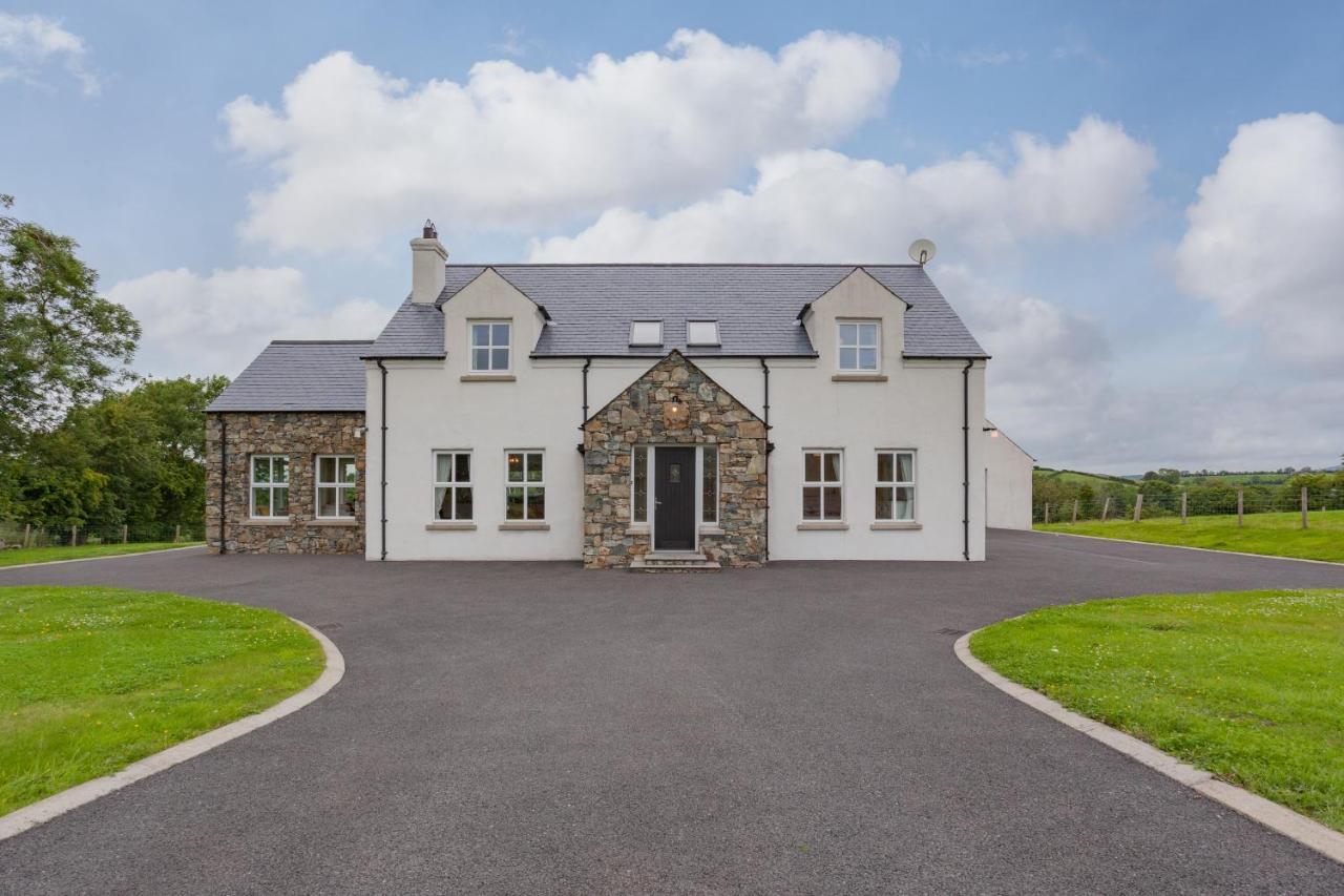 Beautiful Mountain Views & Private Hot Tub Villa Kilcoo Eksteriør bilde
