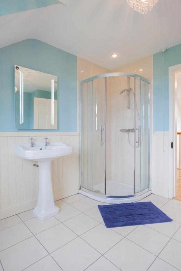 Beautiful Mountain Views & Private Hot Tub Villa Kilcoo Eksteriør bilde